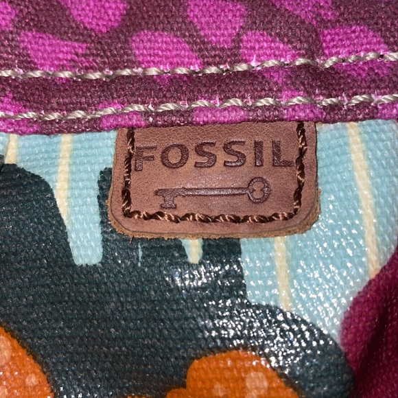 Fossil Key Per Coated Canvas Print Crossbody Shoulder Bag - Picture 6 of 9